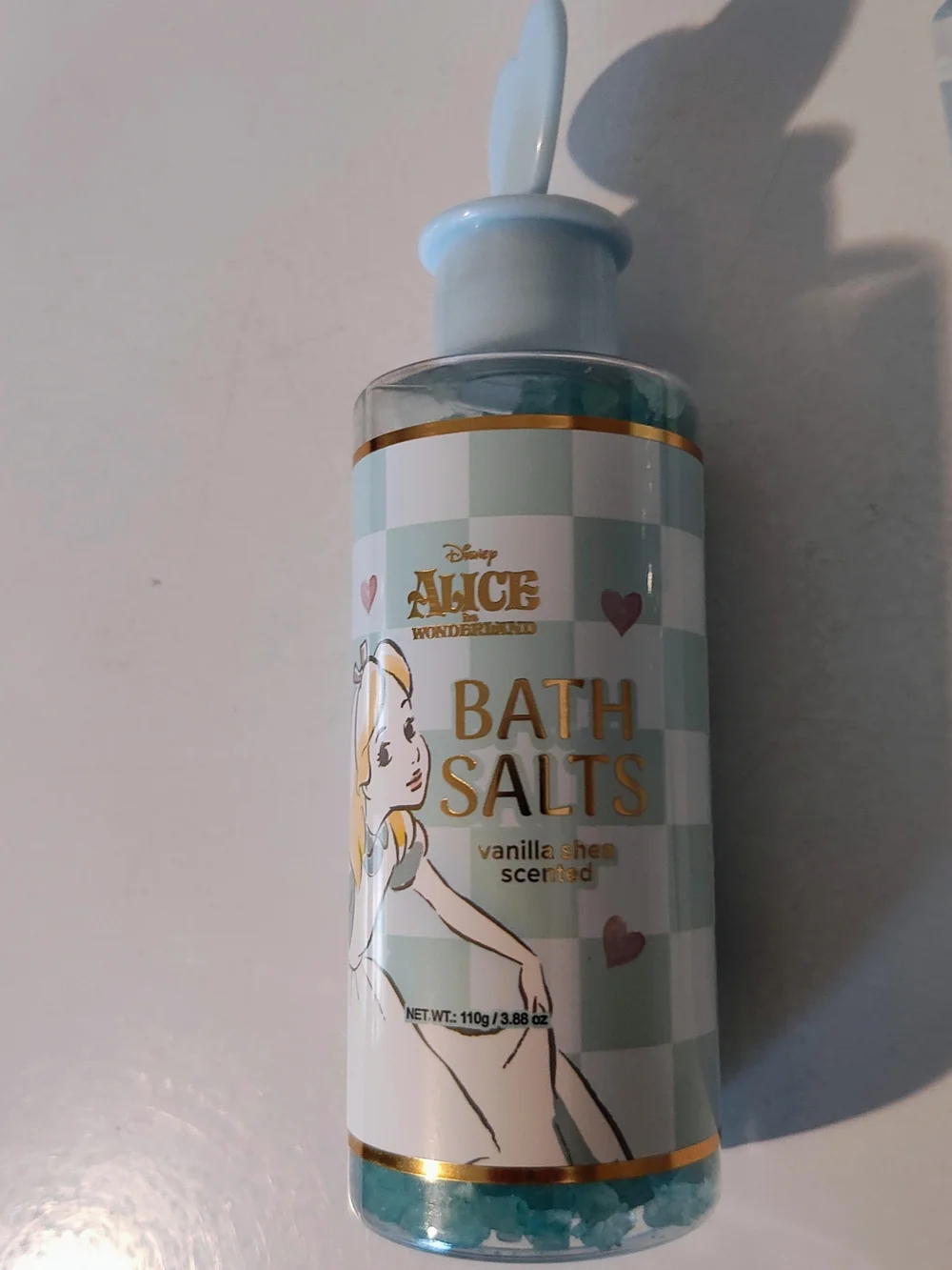 Disney Alice in Wonderland Facial Cleansing Wipes, Bath Salts & Bath Bomb Bundle